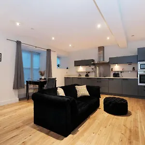 One Of A Kind Historic 3 Bedroom Apartment