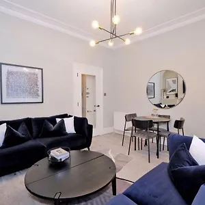 Granton Place Apartment